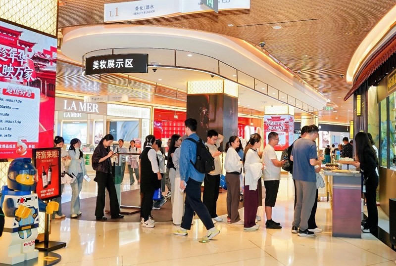 控免税东坡主题活动激活文化消费新热潮pg电子模拟器试玩宋代美学赋能 海(图1)